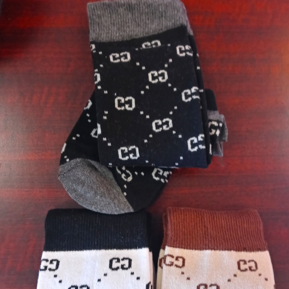 SOLD OUT 🎉🎉🎉Gucci Logo Socks